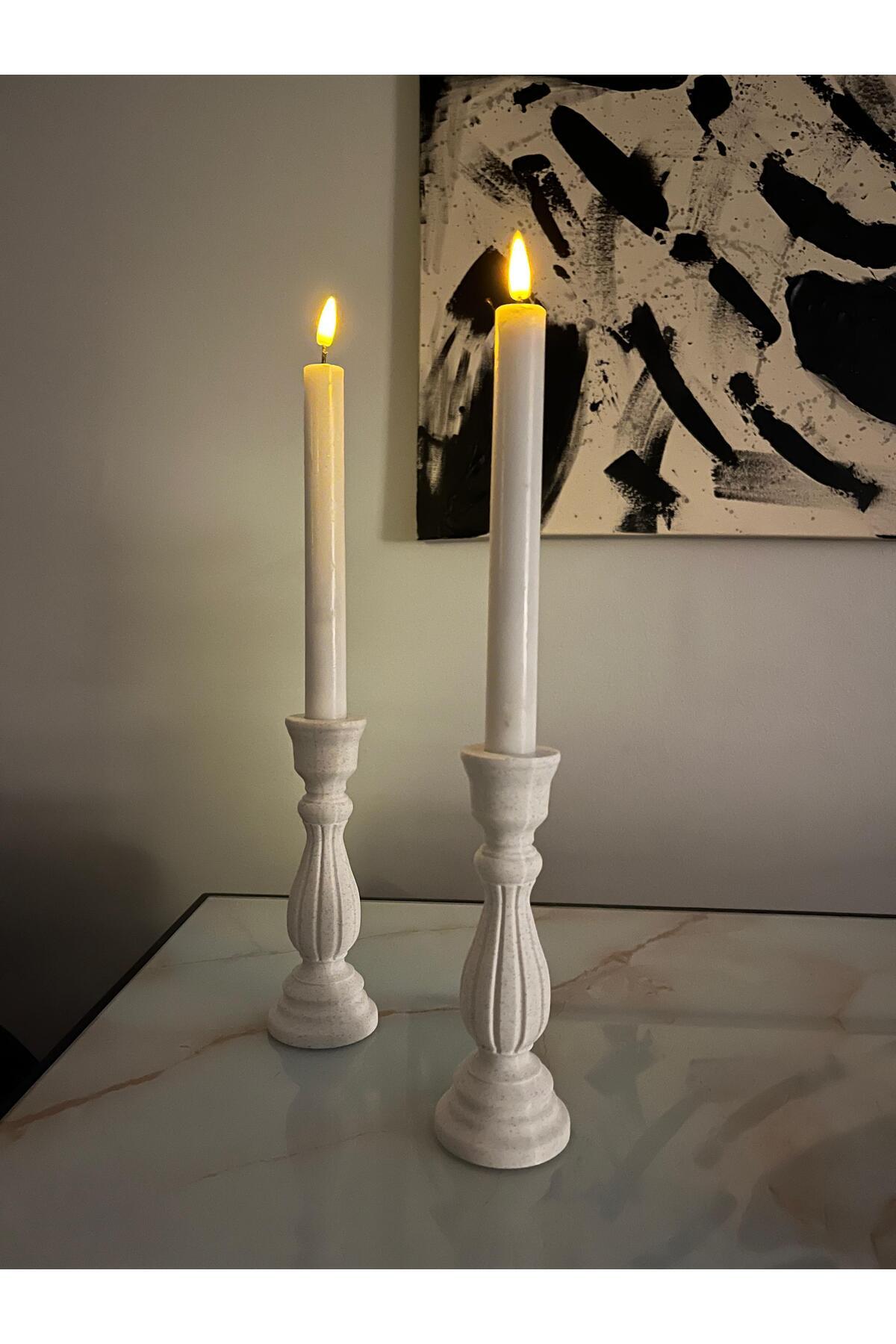 Modern Klasik Tarz: Beyaz Mermer Doku Şamdanlar – 2’li El Yapımı Set