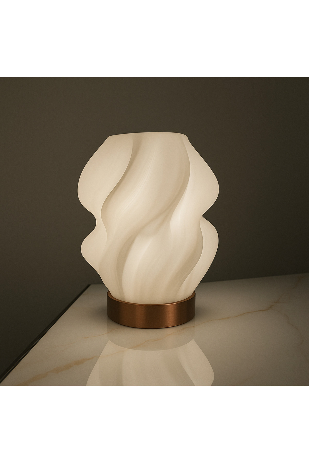 Estetik ve Fonksiyon Bir Arada: Modern Masa Lambası